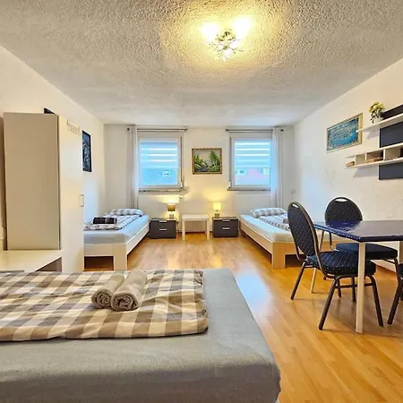 Wohnreich Zentral 1 Zimmerwohnung Apartment *